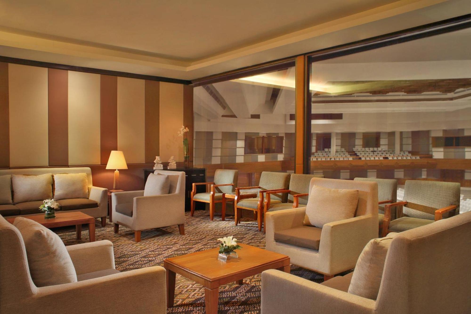 The Westin Resort Nusa Dua, Bali Nusa Dua  Extérieur photo The lounge at the airport