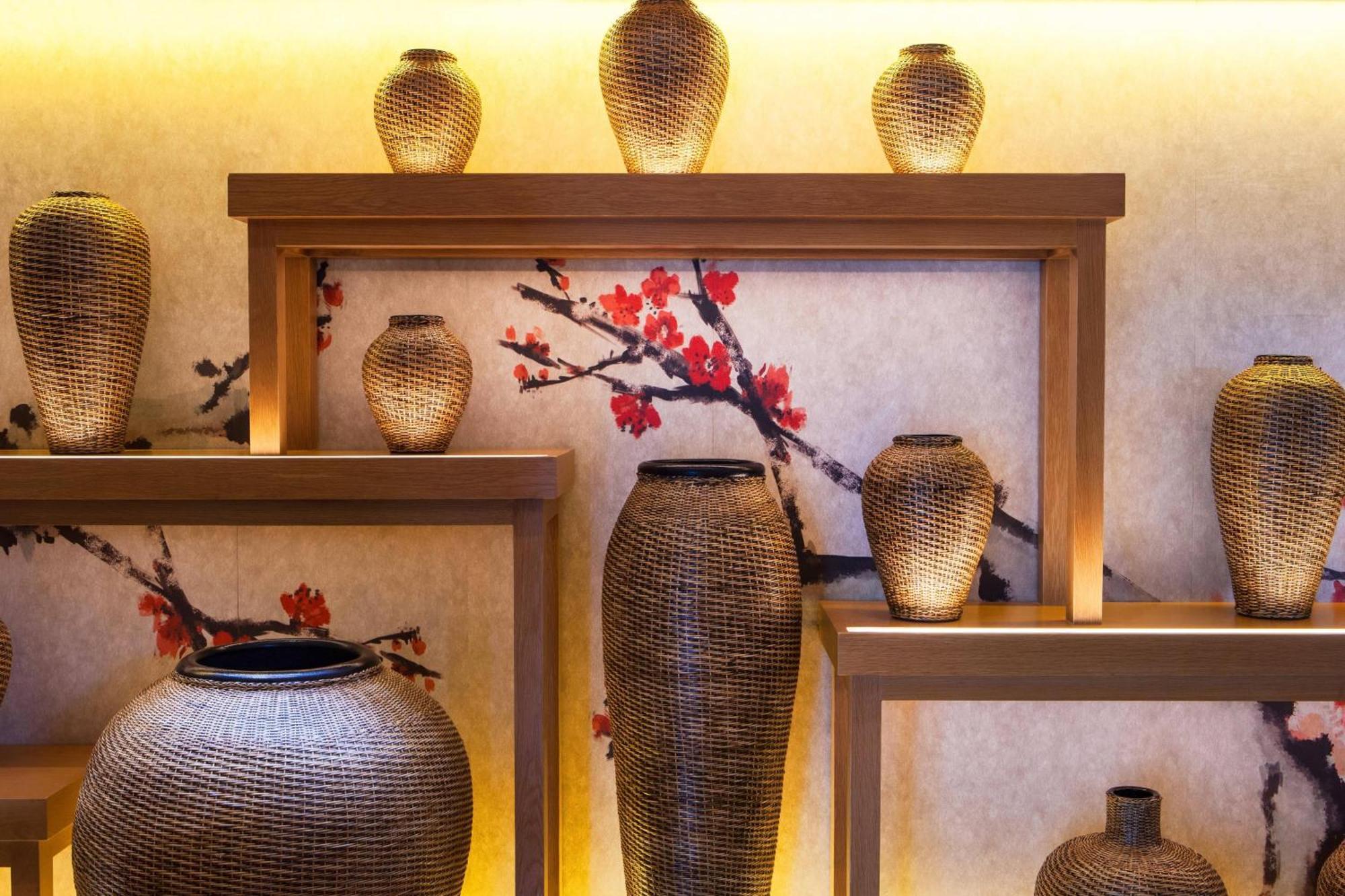 The Westin Resort Nusa Dua, Bali Nusa Dua  Extérieur photo Vases at the Mandarin Oriental, Munich